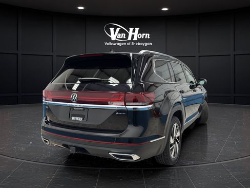 Used 2024 Volkswagen Atlas SEL AWD/4WD image 7