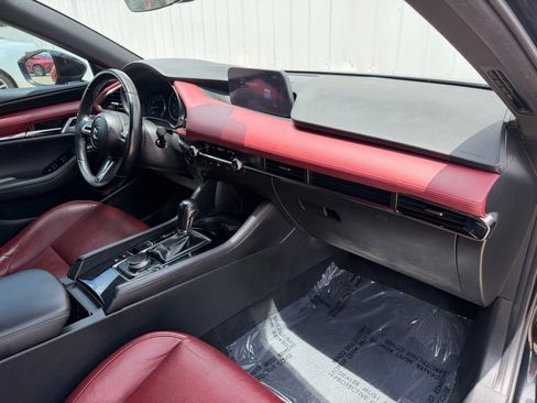 Used 2022 MAZDA MAZDA3 s FWD image 18