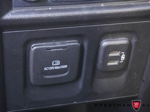 Used 2021 Chevrolet Traverse RS image 46