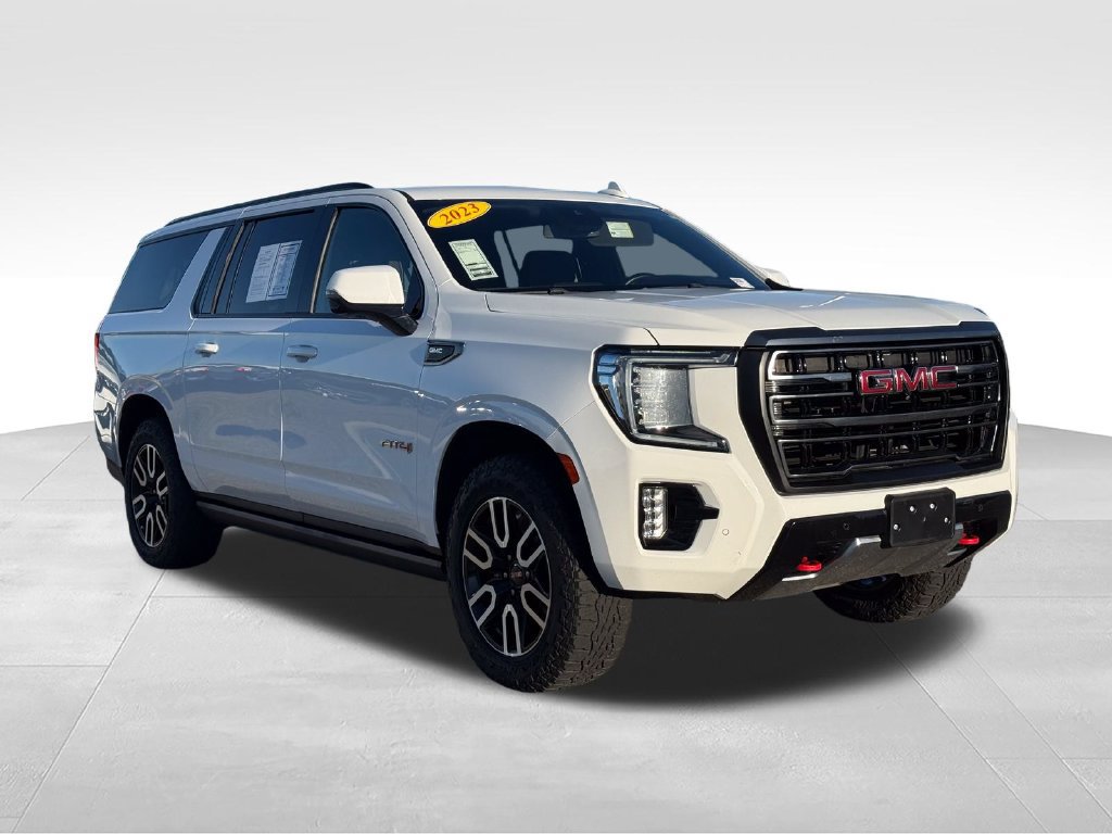 Used 2023 GMC Yukon XL AT4 w/ AT4 Premium Plus Package AWD/4WD image 28