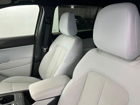 New 2026 Jeep Cherokee Laredo AWD/4WD image 16