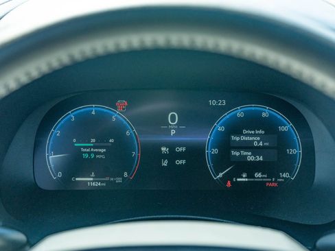 Certified 2025 Toyota Highlander Limited FWD image 24