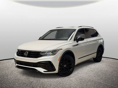 Used 2022 Volkswagen Tiguan SE R-Line