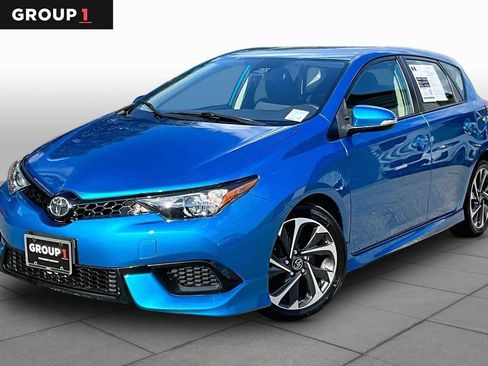 Used 2018 Toyota Corolla iM w/ All-Weather Mat Package FWD image 1