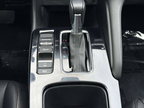 Used 2025 Acura Integra FWD image 9