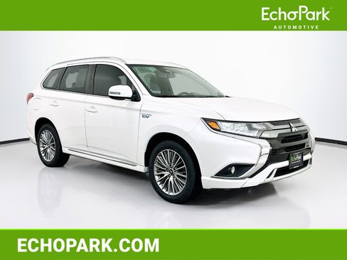 Used 2020 Mitsubishi Outlander SEL image 1