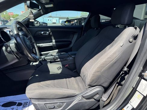 Used 2016 Ford Mustang GT image 9