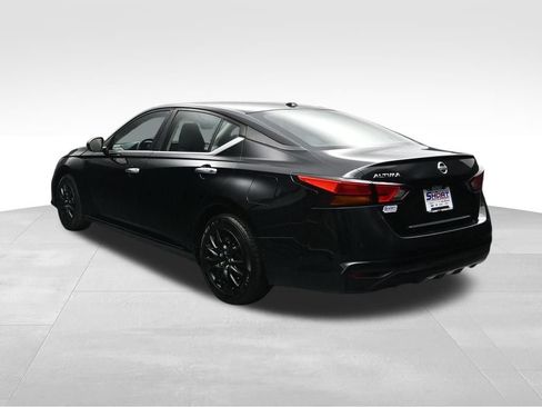 Used 2020 Nissan Altima 2.5 S FWD image 3