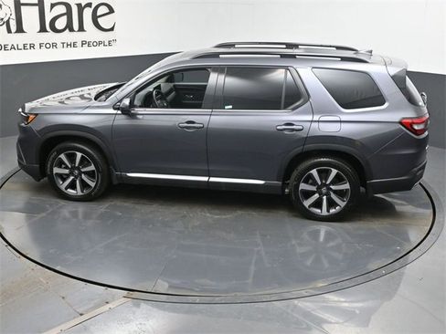 Used 2025 Honda Pilot Touring image 43