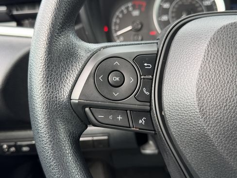 Certified 2021 Toyota Corolla LE image 25