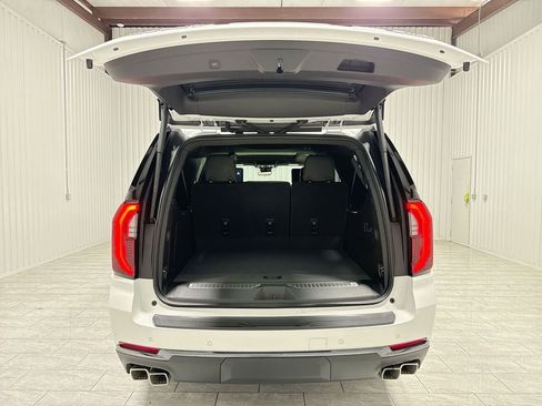 New 2026 GMC Yukon XL Denali Ultimate AWD/4WD image 27
