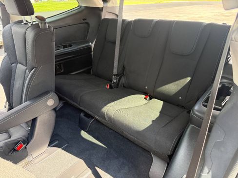Used 2019 Subaru Ascent Premium w/ Popular Package #2 AWD/4WD image 12