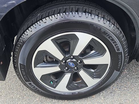 Used 2018 Subaru Forester 2.5i w/ Alloy Wheel Package AWD/4WD image 9