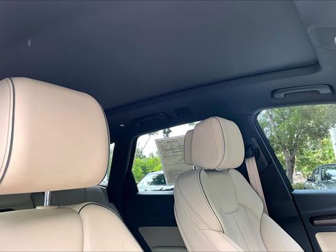 Used 2025 Audi Q5 e Premium Plus w/ Premium Plus Package AWD/4WD image 14