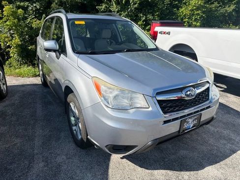Used 2015 Subaru Forester 2.5i Premium w/ Popular Package #2 AWD/4WD image 3