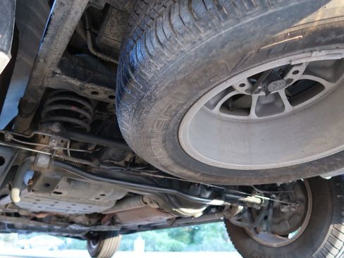 Used 2003 Toyota Land Cruiser image 34