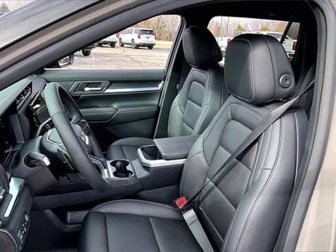 New 2026 GMC Terrain Elevation w/ Elevation Premium Package image 9