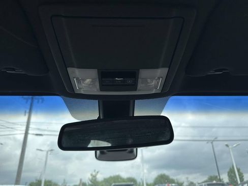 Used 2015 Lincoln MKS AWD w/ Equipment Group 101A image 30