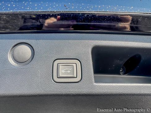 New 2026 GMC Terrain Denali w/ LPO, Floor Liner Package image 26