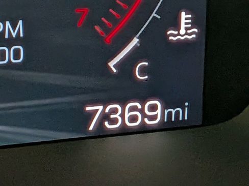 Certified 2024 GMC Canyon Denali image 25