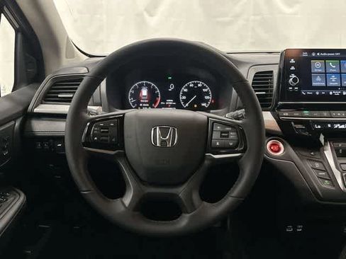 Certified 2025 Honda Odyssey EX-L image 15