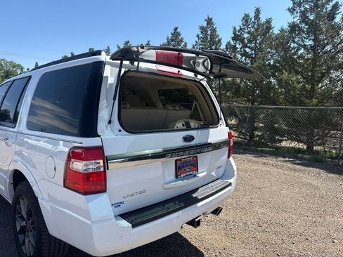 Used 2017 Ford Expedition Limited w/ Equipment Group 301A AWD/4WD image 35