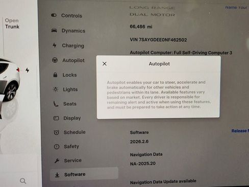 Used 2022 Tesla Model Y Long Range image 16