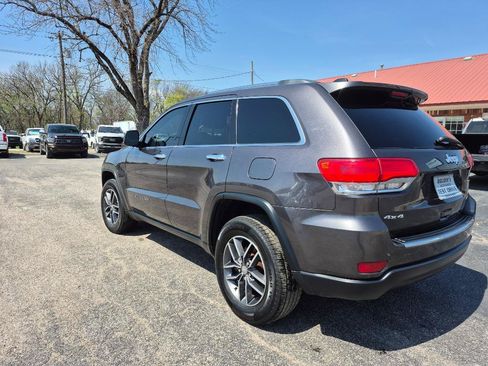 Used 2018 Jeep Grand Cherokee Limited AWD/4WD image 4