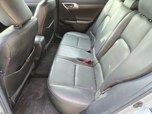 Used 2013 Lexus CT 200h image 7