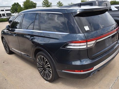 Used 2023 Lincoln Aviator Black Label AWD/4WD image 7