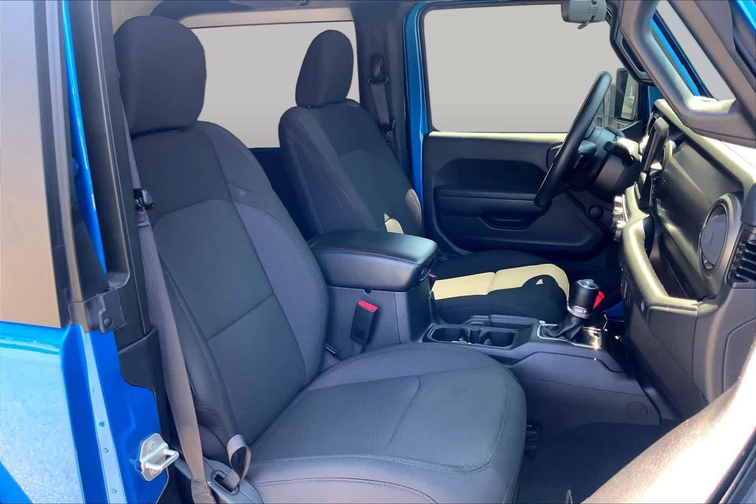 Used 2023 Jeep Wrangler Sport AWD/4WD image 9