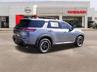 New 2026 Nissan Pathfinder Rock Creek AWD/4WD video 3