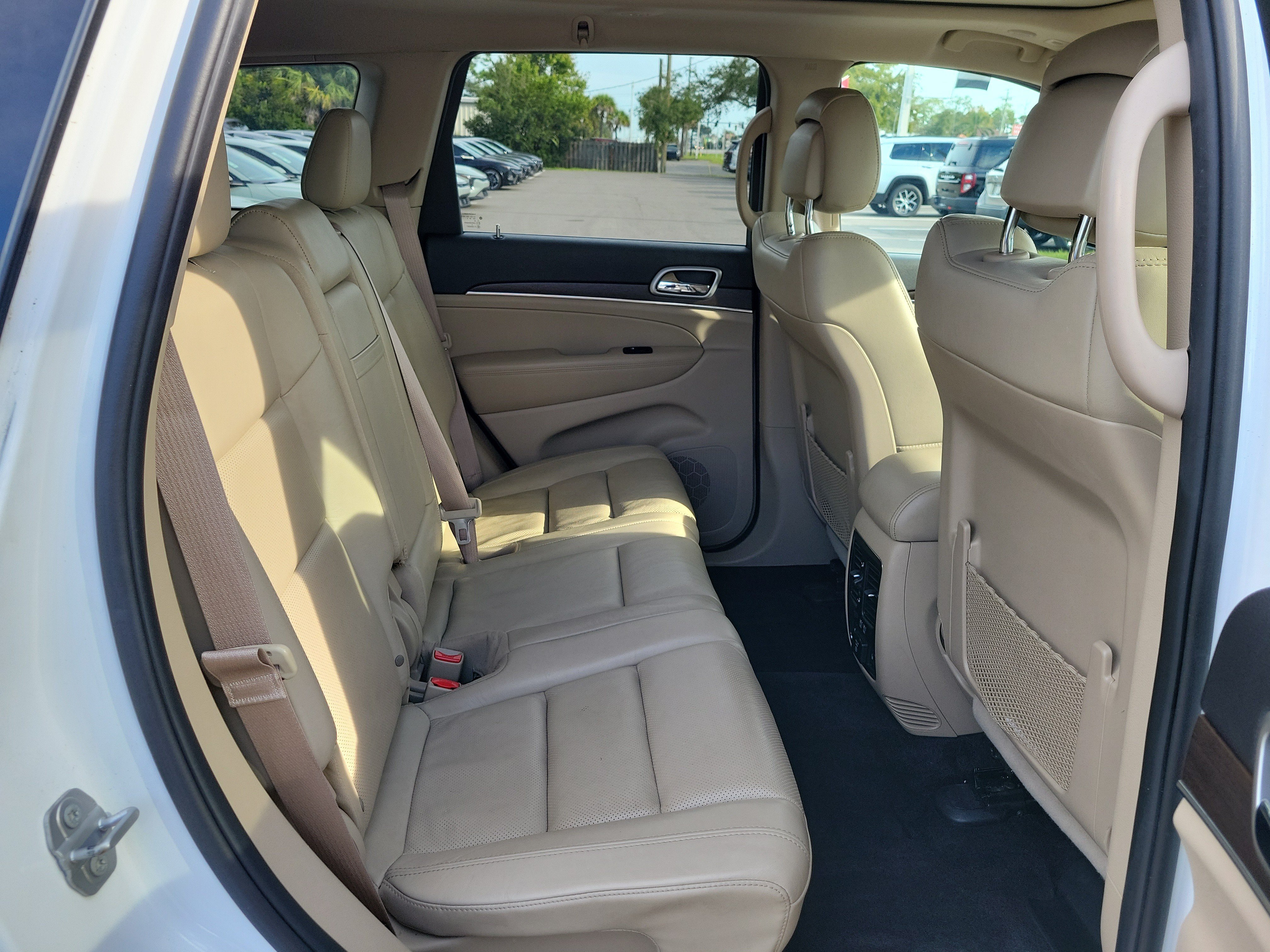 Used 2018 Jeep Grand Cherokee Limited w/ Luxury Group II RWD image 12