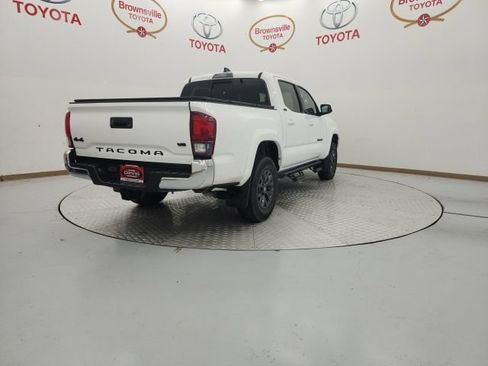 Used 2023 Toyota Tacoma SR5 AWD/4WD image 8