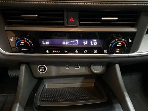 Certified 2023 Nissan Rogue SV w/ SV Premium B Package AWD/4WD image 19