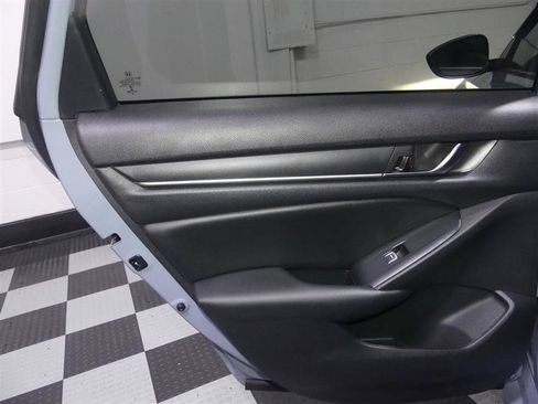 Used 2022 Honda Accord Sport image 24