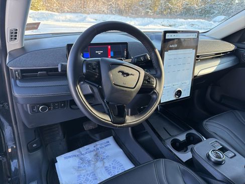Certified 2023 Ford Mustang Mach-E Premium image 21