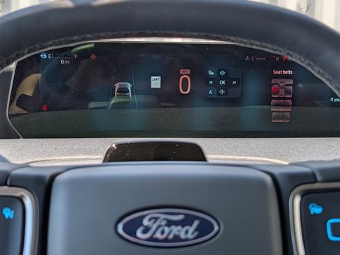 Certified 2025 Ford Expedition Active RWD image 32