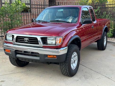 Used 1996 Toyota Tacoma 4x4 Xtracab V6 image 6
