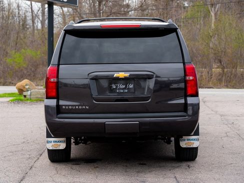 Used 2017 Chevrolet Suburban LT AWD/4WD image 6