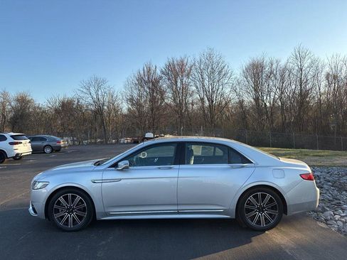 Used 2017 Lincoln Continental Reserve w/ Technology Package image 2