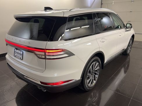 New 2026 Lincoln Aviator AWD image 6