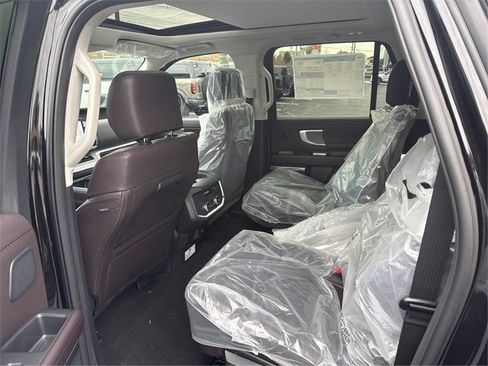New 2025 Ford Expedition Max Platinum w/ Platinum Ultimate Package image 10