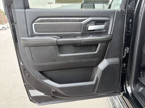 Used 2024 RAM 2500 Big Horn w/ Bed Utility Group image 22