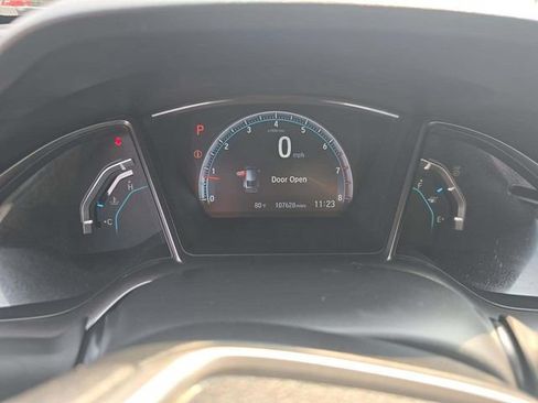 Used 2018 Honda Civic EX image 5