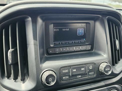Used 2017 Chevrolet Colorado W/T RWD image 14