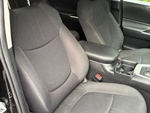 Used 2020 Toyota RAV4 LE w/ All Weather Liner Package AWD/4WD image 17