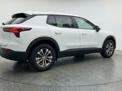 Used 2025 Chevrolet Equinox LT FWD image 9