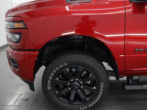 Used 2026 RAM 2500 Big Horn AWD/4WD image 33