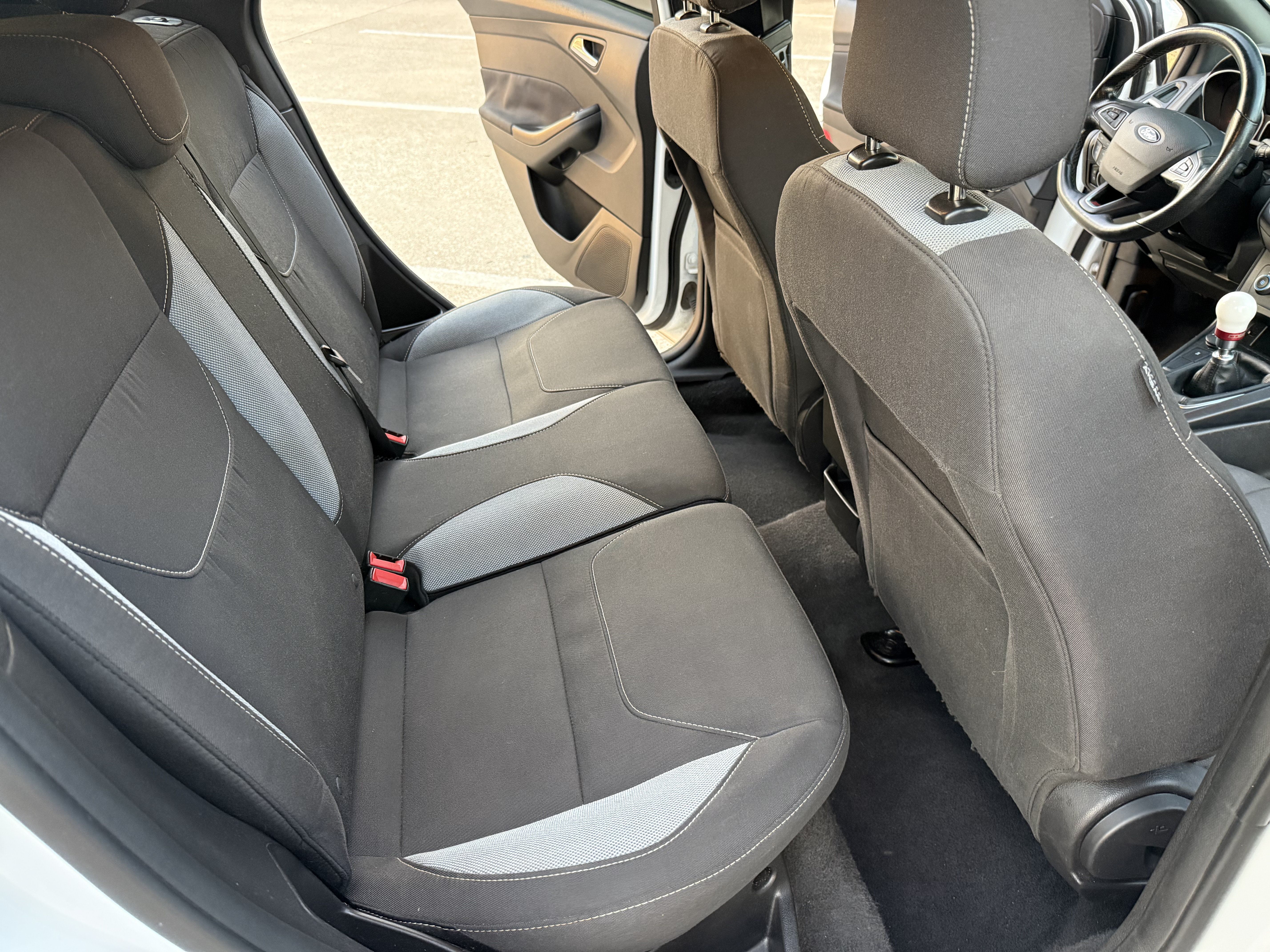 Used 2018 Ford Focus ST FWD image 14
